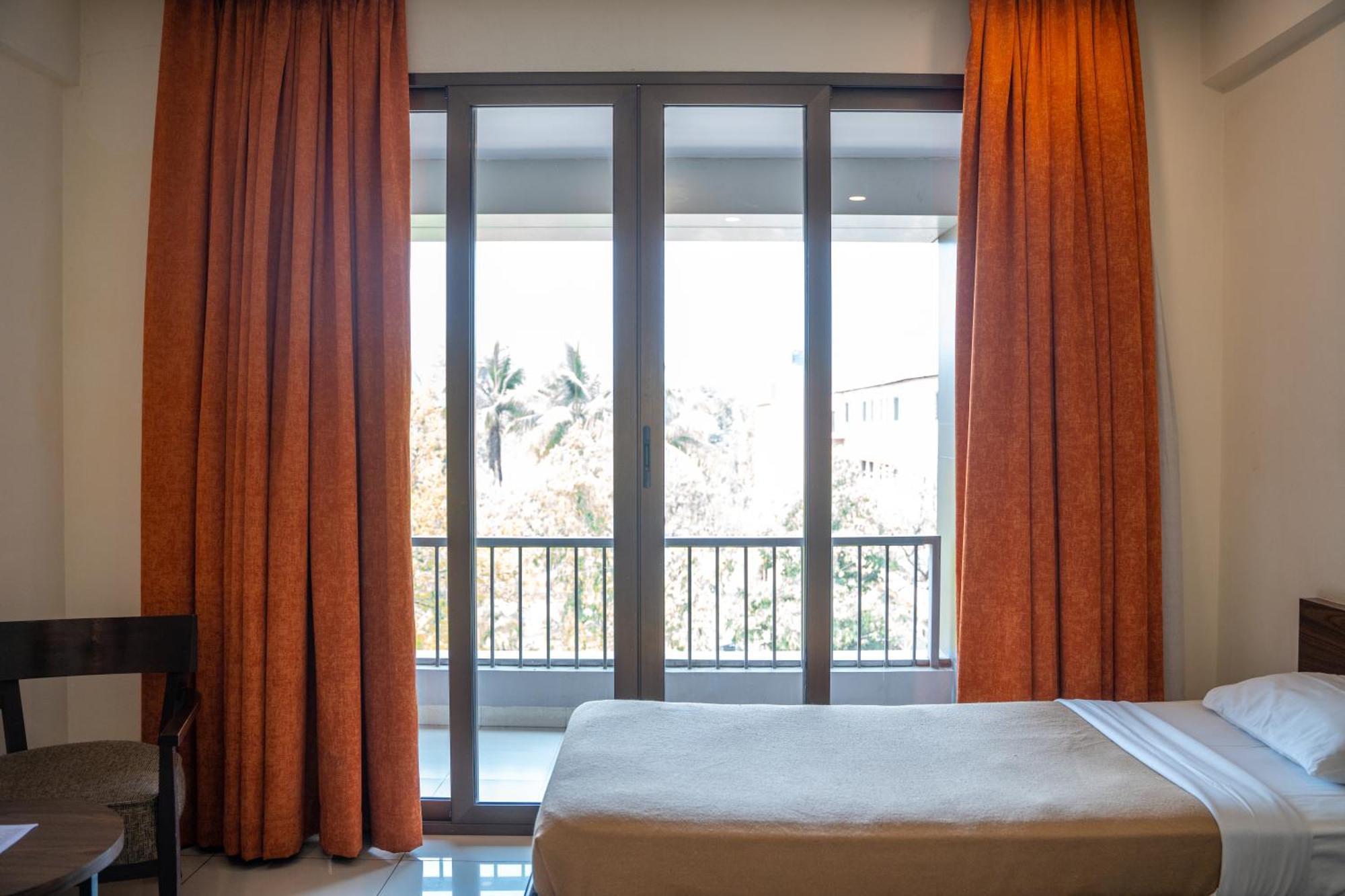 Hotel Dreamland Pune Zewnętrze zdjęcie