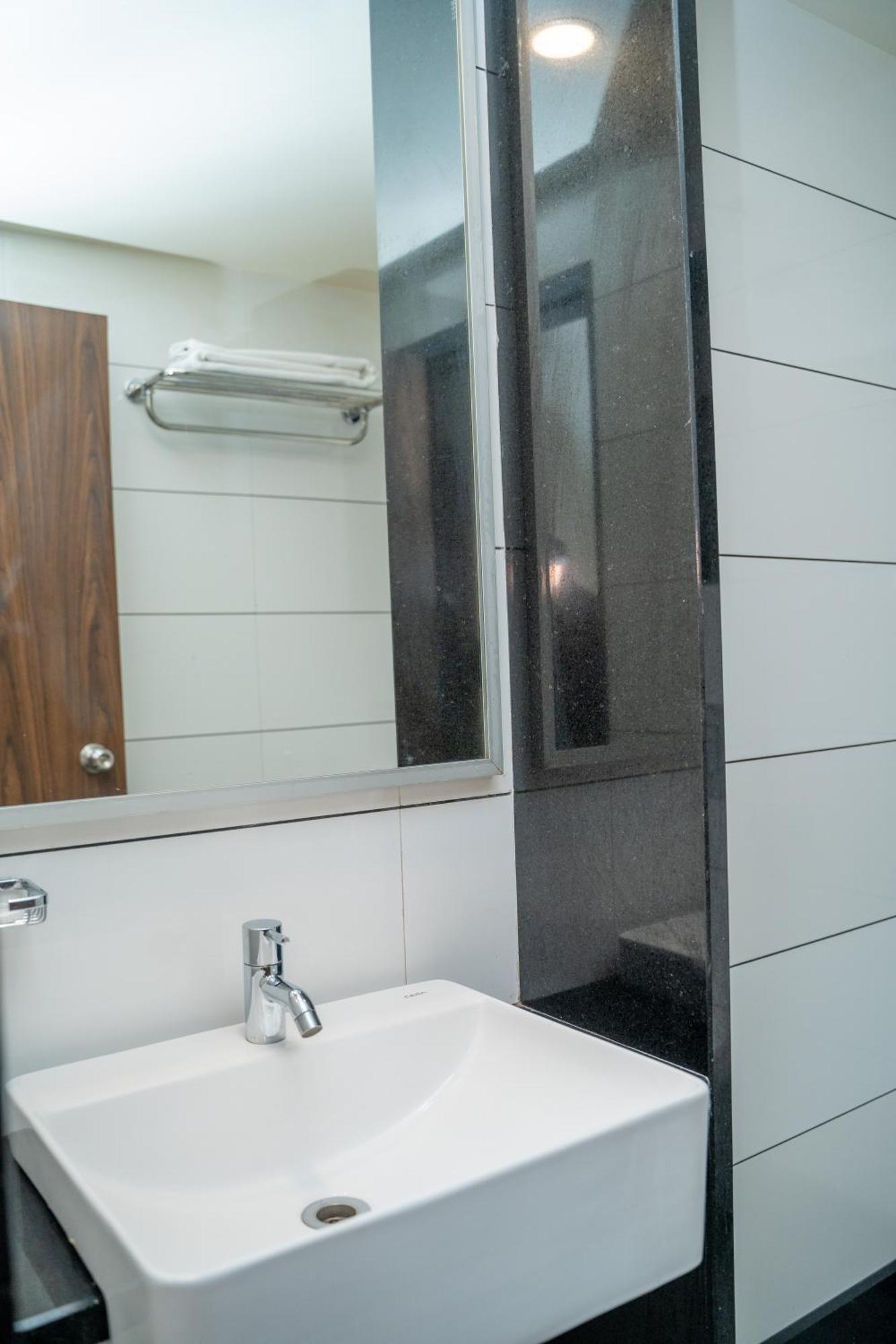 Hotel Dreamland Pune Zewnętrze zdjęcie